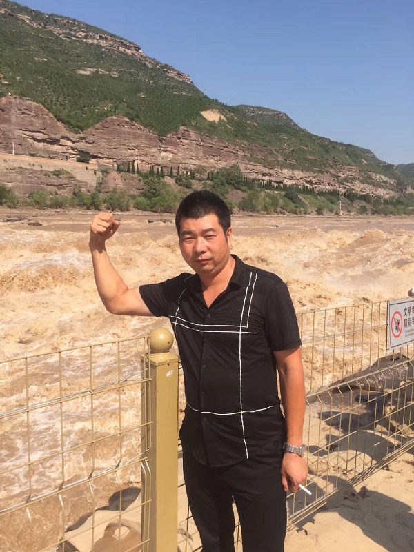 安博web版登录入口挖机主人王俊杰