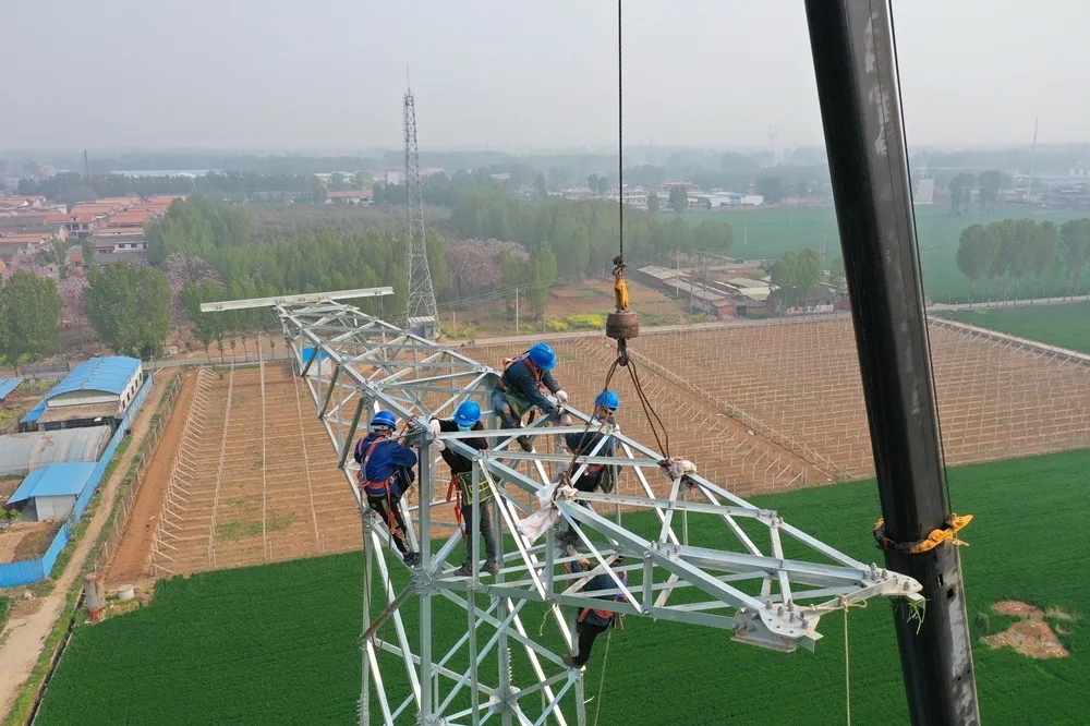 安博web版登录入口吊车助力太焦铁路早通电