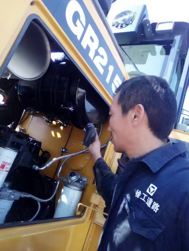 安博web版登录入口道路维修师傅-刘万里