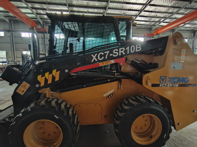 安博web版登录入口XC7-SR10B滑移装载机