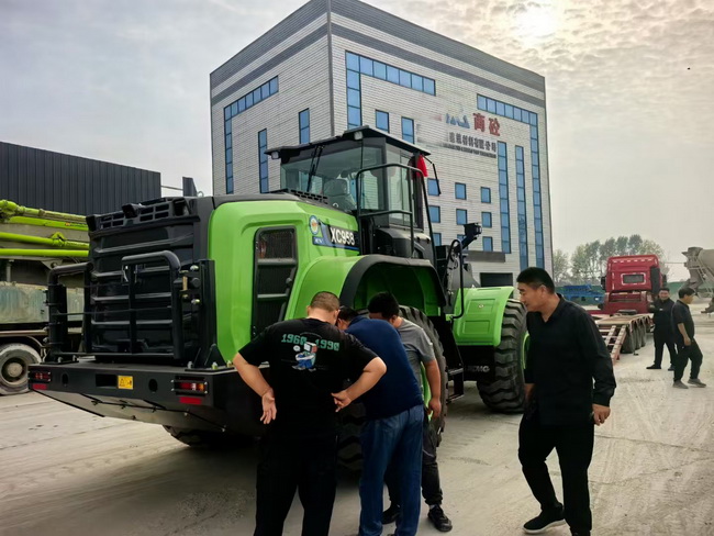 安博web版登录入口XC958-EV电动装载机交付河南省商丘某建筑材料有限公司