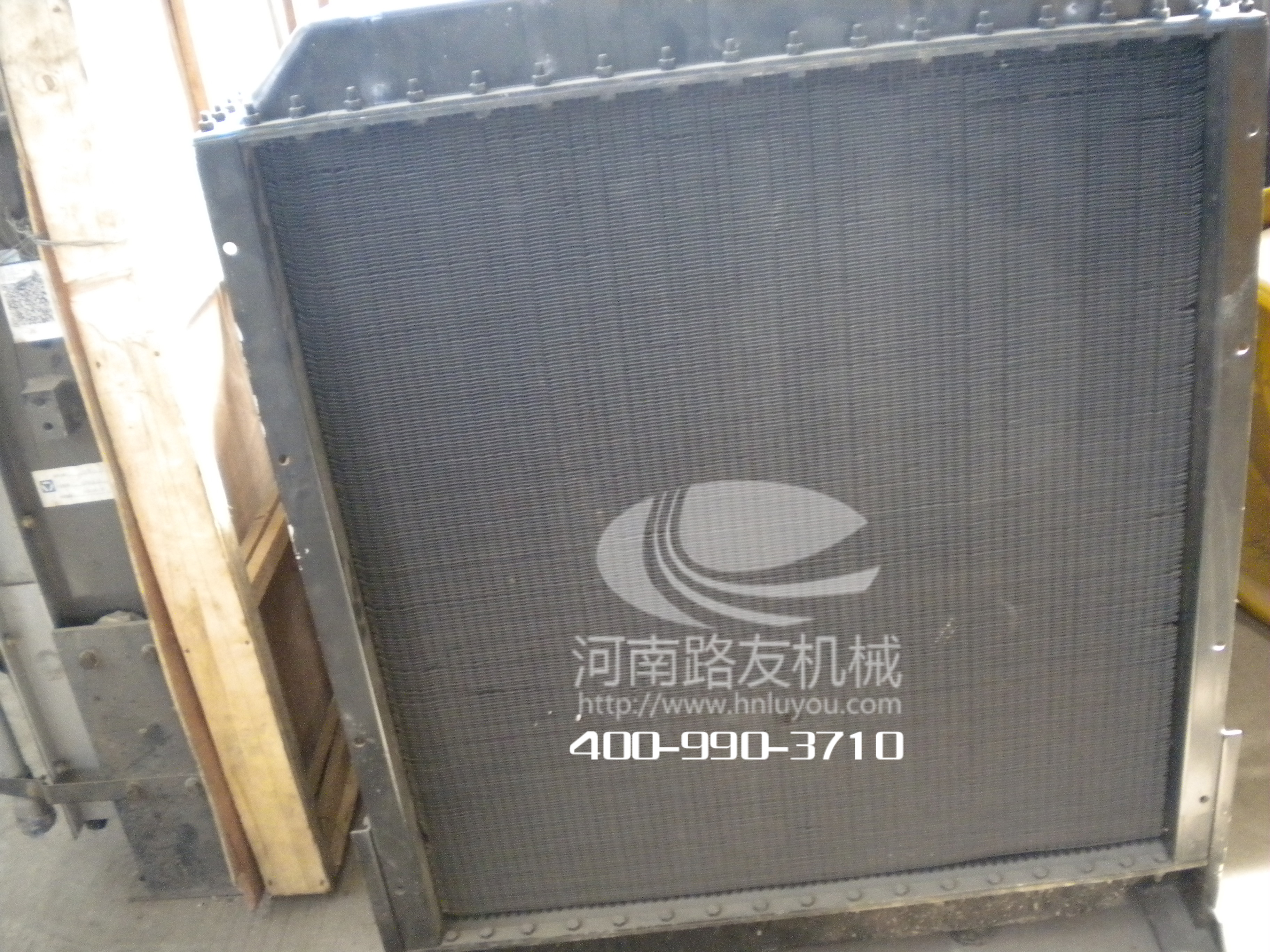 安博web版登录入口配件--散热器